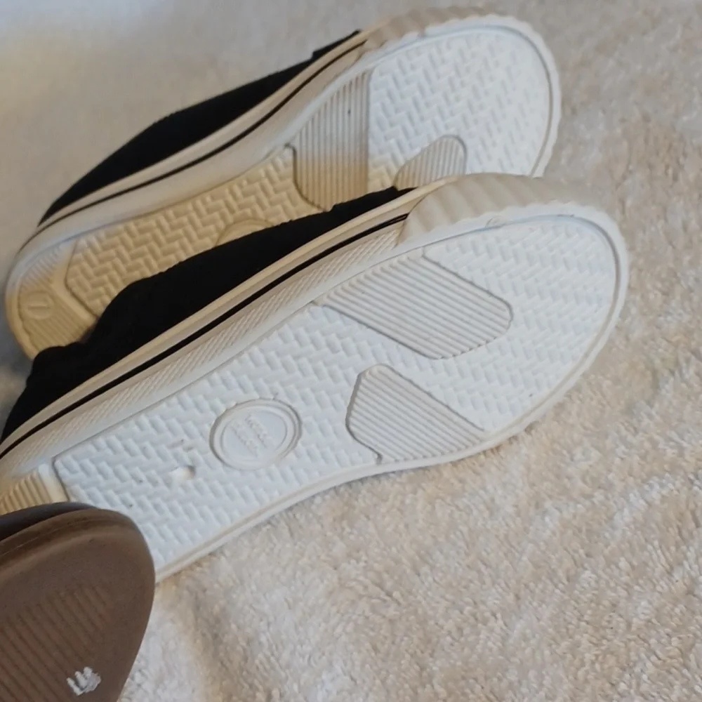 Steve Madden both new